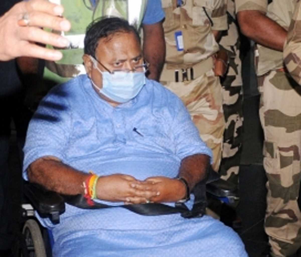 डब्ल्यूबीएसएससी घोटाला : ईडी की जांच के दायरे में आई पार्थ चटर्जी के दामाद से जुड़ी 3 कंपनियां